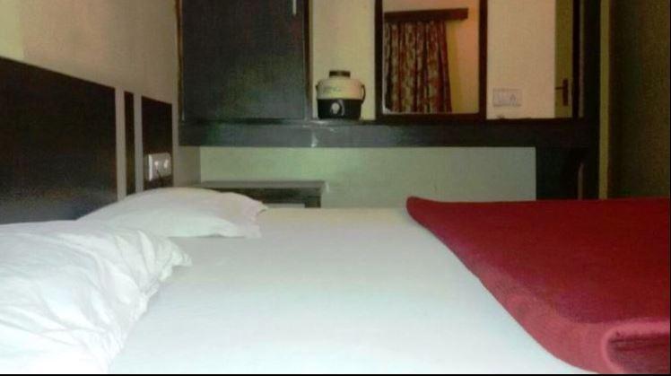 Hotel Asopalav Ambaji Esterno foto