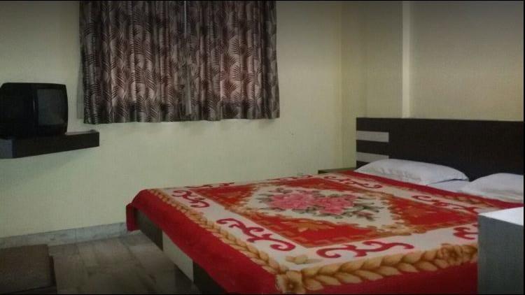 Hotel Asopalav Ambaji Esterno foto